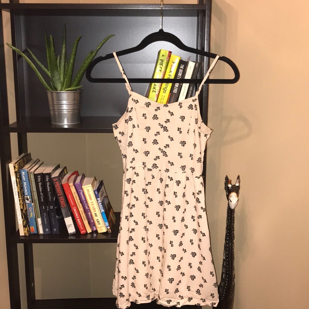 Floral dress 🌻